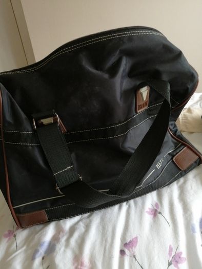sportsbag/holdall