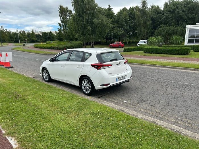 Toyota Auris 1.6 D4d Nct 3/27 Tax 6/26