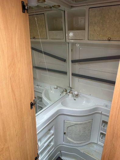NI 2003 Hobby 600 2.8 TD 4 Berth Rear-Fixed-Bed