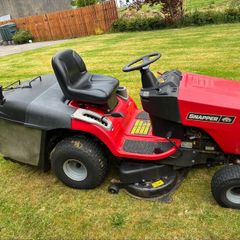 Ride on lawnmower