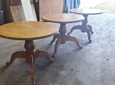 Selection of wooden coffee tables / chairs