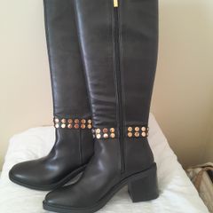 Black boots