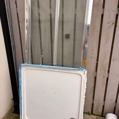 Shower Tray and door