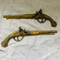 solid brass gun set wall decor