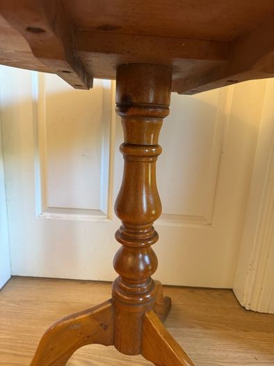 Solid Pine Round Occasional Table / Tripod Pedestal Side Table