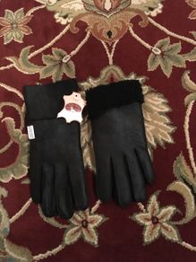 Luka Pelli Leather Gloves with natural fur, size- 7