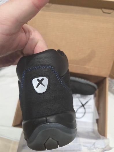 Safety shoes