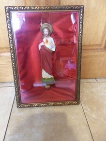 1900s box framed scared heart figure in glass case free postage