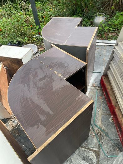 ground kitchen units