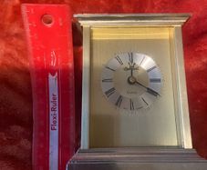 Wind up carriage clock