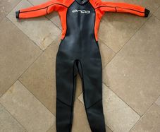 wetsuit