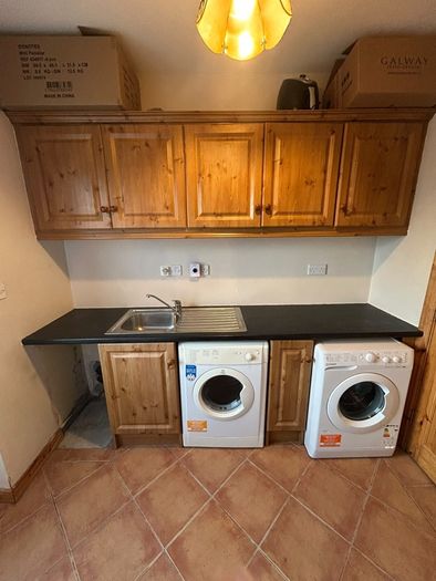 Utility cabinets, good condition