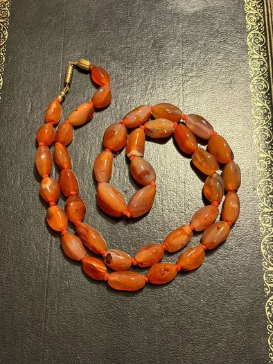 bead necklace