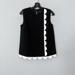 Back Twill Tank Top with Asymmetric Scallop Trim