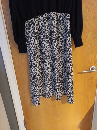 River Island  Black Fold Dreams Dress. S. M- 14-16.    B.N.W.T