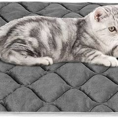 Self Heating Pet Pad for Cats and Dogs No Electric Self-Warming Thermal Mat for Pet Bed/Crate - 70x48cm
