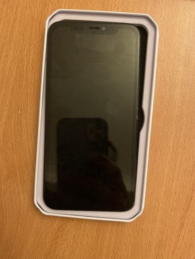 iPhone 11 screen