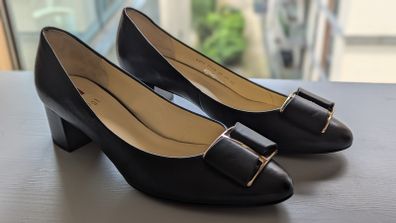 HOGL Womens 4080 6-10 Closed Toe Heels