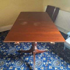 Solid wood extendable dining table and 6 chairs