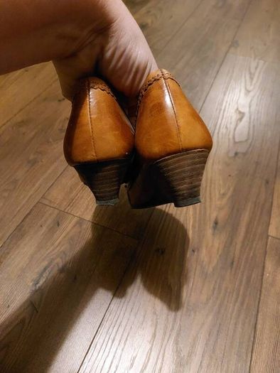CAPRICE- real leather-uk6