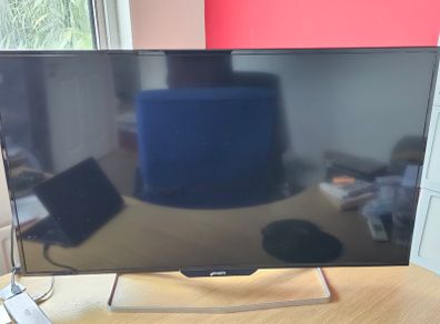 4K Monitor Very Large 40" inch LED DP 43 UHD 8K DisplayPort