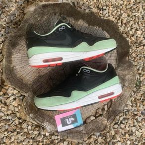 Premium Nike Air Max 1 Yeezy