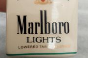 marlboro novelty ashtray,,buyer collects or pays postage, sold as seen, see pictures for condition,