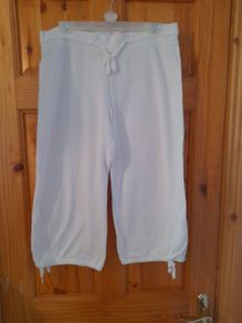 ladies 3/4 lenght shorts