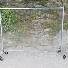 Commercial Clothes Rail