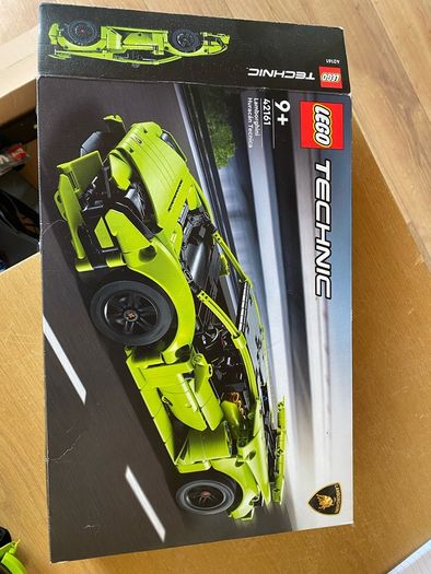 Lego Technic 42161 Lamborghini Huracan Tecnica