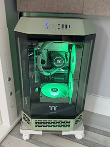 High-end Gaming Pc | Rtx 5080 | Amd Ryzen 7 9850x3d | 32gb Ddr5 | 2tb Ssd