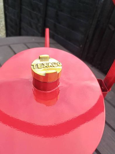 texaco oil can