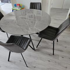 120 cm Round dining table and 4 chairs