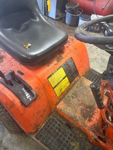 Kubota G1700 tractor only no deck