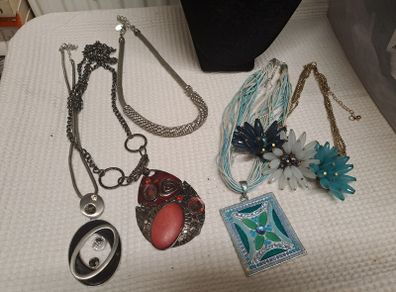 Modern evening style necklace bundle
