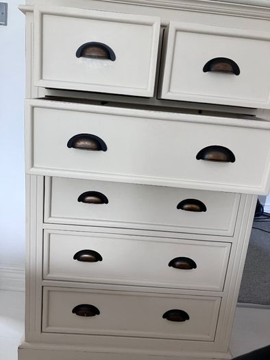 Chest if drawers