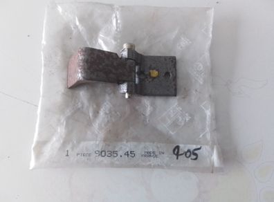 Peugeot 405 Door Hinges.