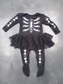 Halloween onesie 9-12 months