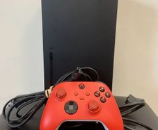 xbox series X 1TB and controller 1