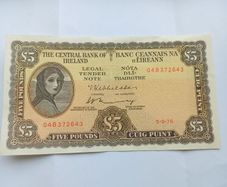 Irish five lady lavery five pound Note