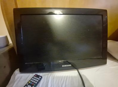 Samsung TV 26in