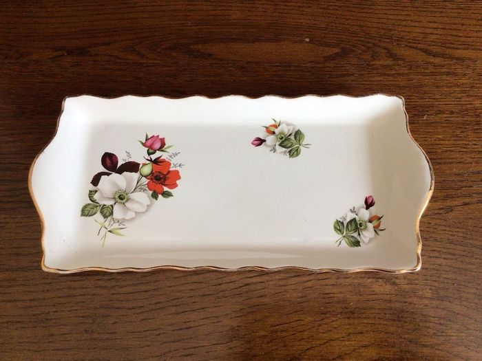 Vintage Old Foley 10 Inch ceramic trinket tray