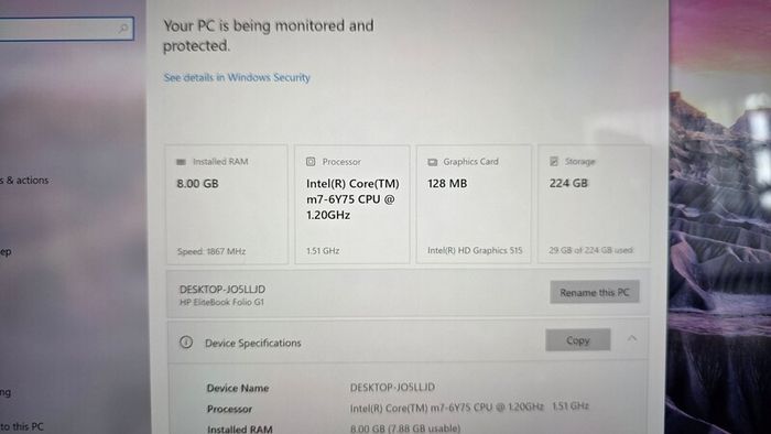 hp Folio core M7 8gb 256ssd