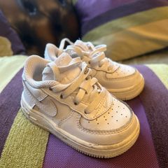 Nike Leather Baby trainers UK 4,5( 21)