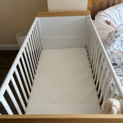 Baby elegance Haddington cot and bed, mattress & bed sheets