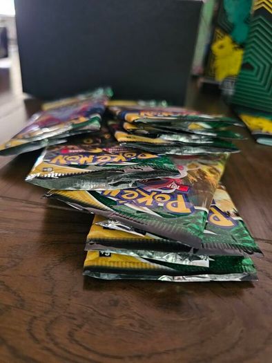 Pokemon TCG Evolving Skies ETB Elite Trainer Box Opened