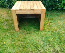 dog kennel