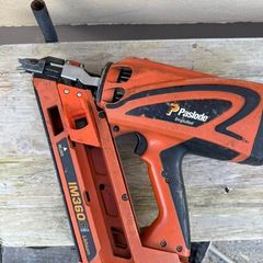 Paslode IM360Ci Lithium first-fix framing nail gun.