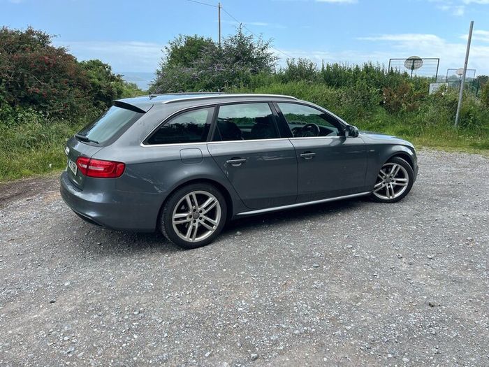 Audi A4 Avant S Line 2.0 TDI 174hp  Full Spec