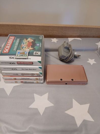 Nintendo 3DS Pearl Pink Console Bundle + Charger, Travel Case & 6 Classic Games!